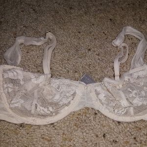 Victoria's secret. Unlined. 34c